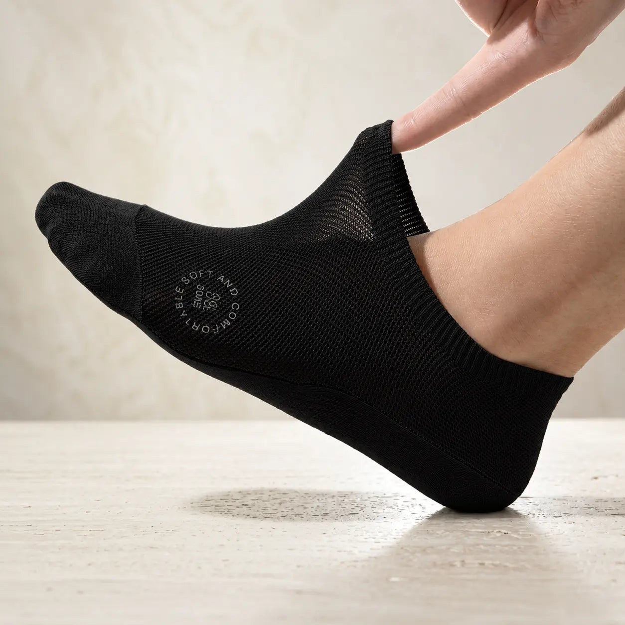 Anti-Slip No-Show Socks Light Brown