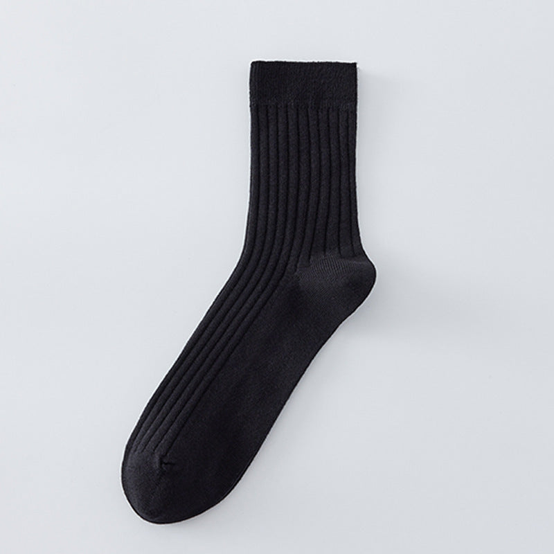 Breathable ribbed organic cotton crew socks with stay-put stretch