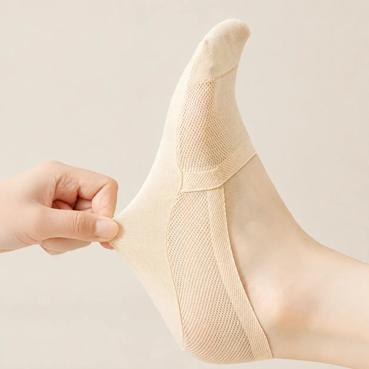Breathable invisible no-show socks with anti-slip grip