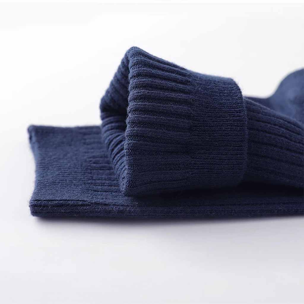 Breathable ribbed organic cotton crew socks with stay-put stretch