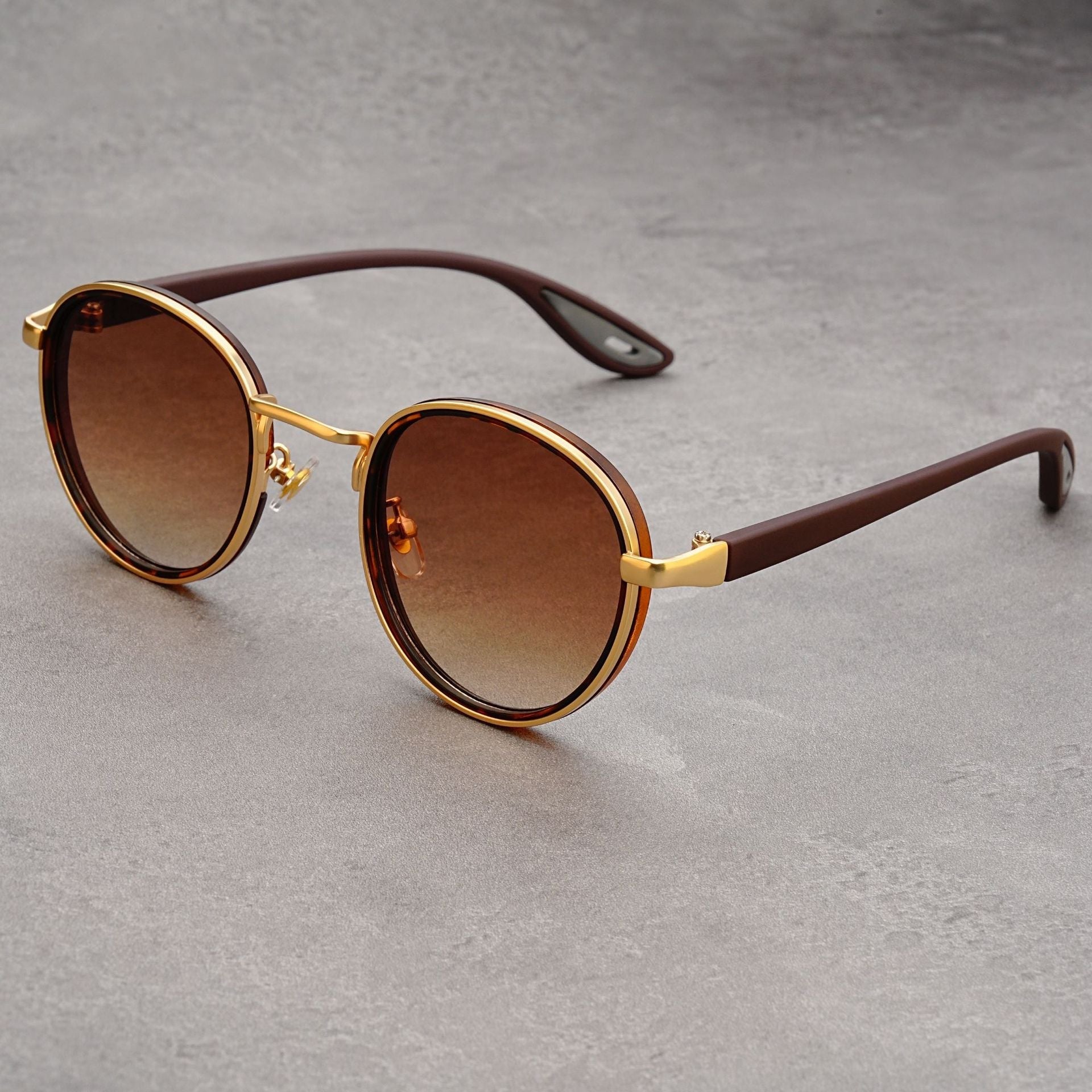 Women's Round UV400 Sunglasses - Lightweight Vintage Shades in Amber Bronze