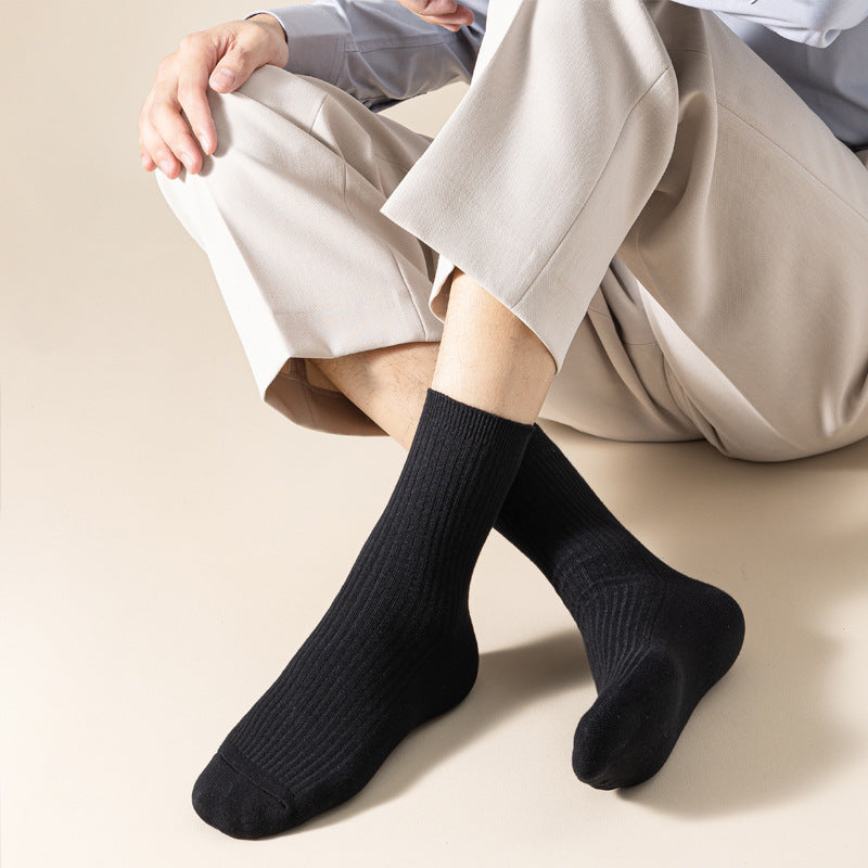 Breathable ribbed organic cotton crew socks with stay-put stretch