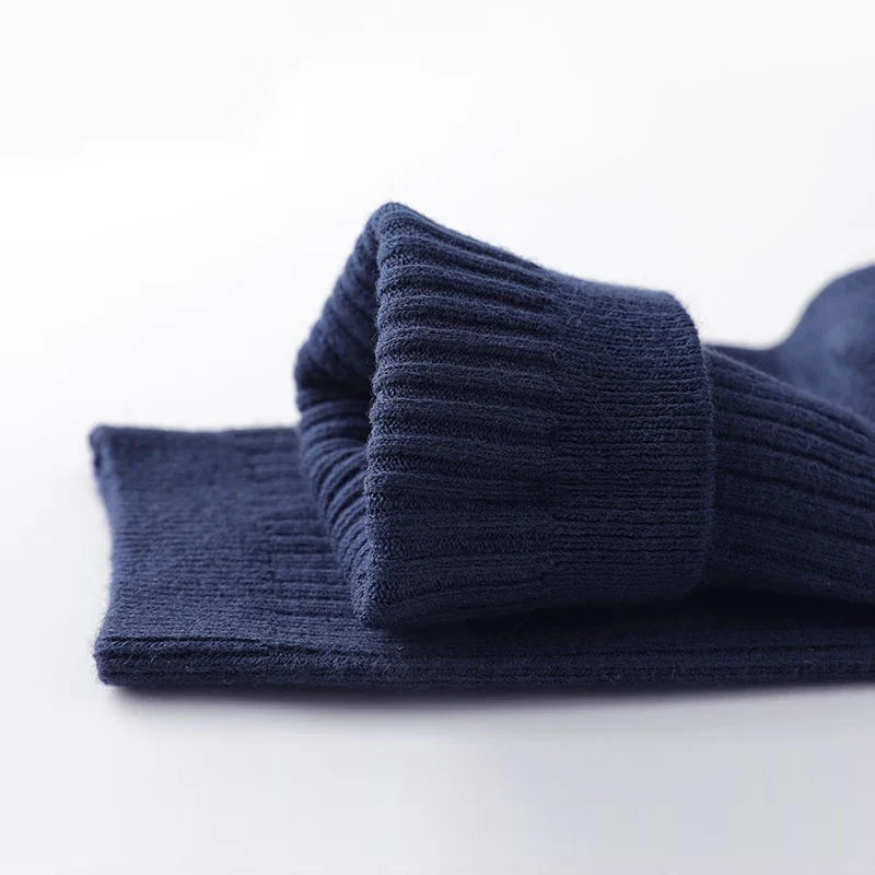 Breathable ribbed organic cotton crew socks with stay-put stretch
