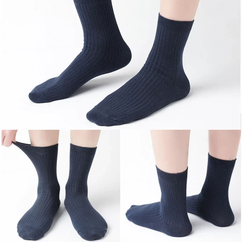 Breathable ribbed organic cotton crew socks with stay-put stretch