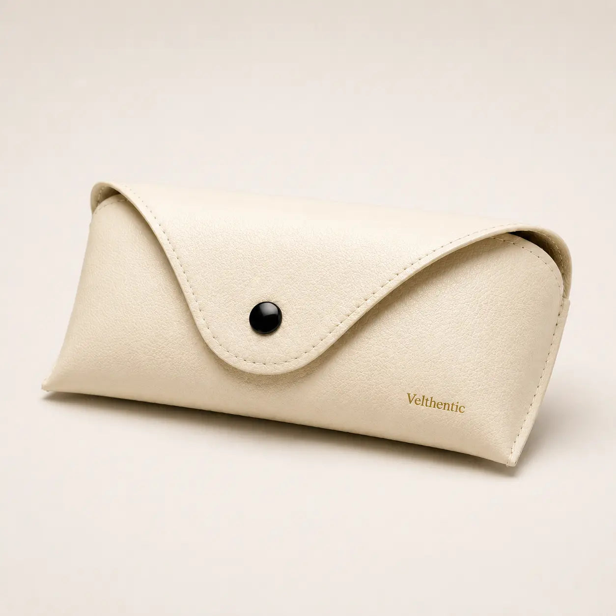 Slim pebbled vegan leather sunglasses case with snap closure