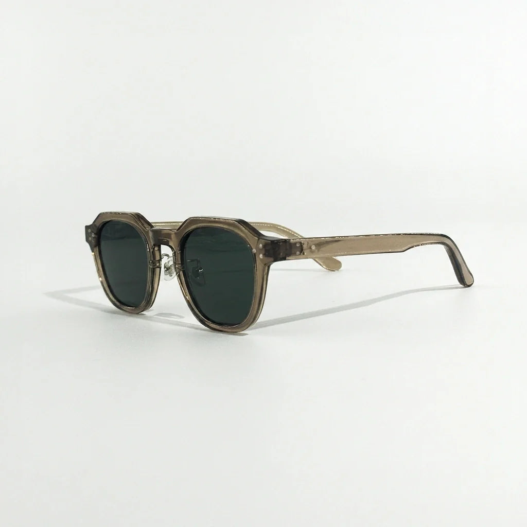 Lightweight geometric TR90 sunglasses with UV400 lenses