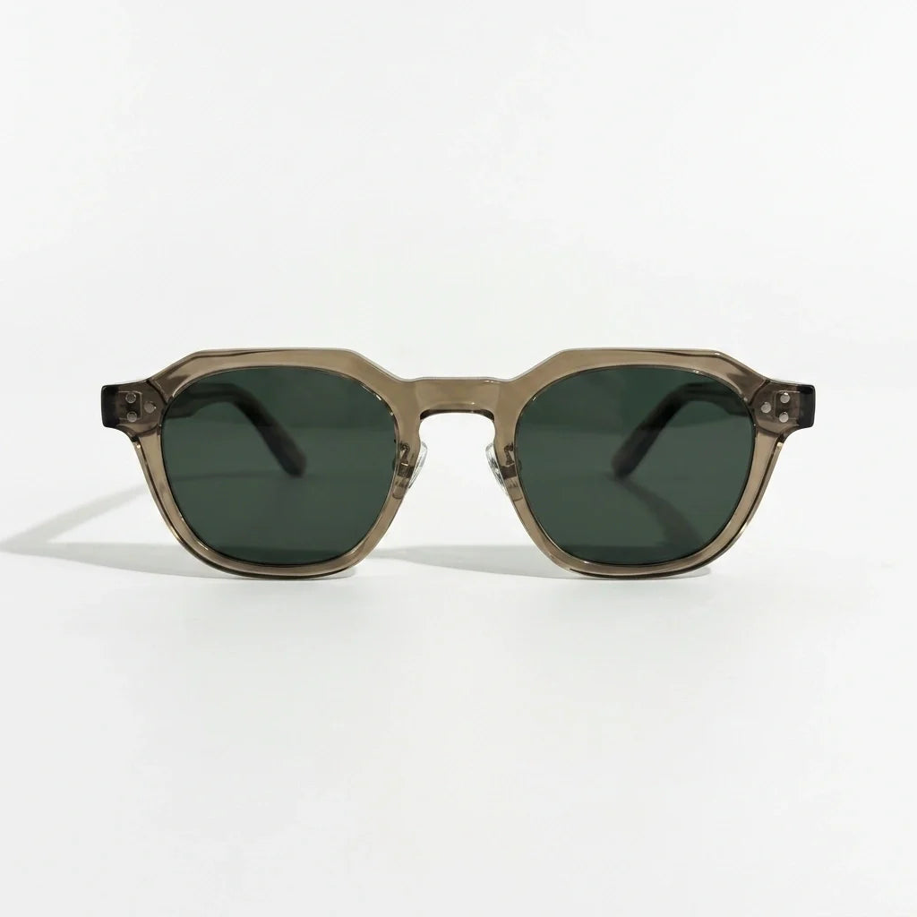 Lightweight geometric TR90 sunglasses with UV400 lenses