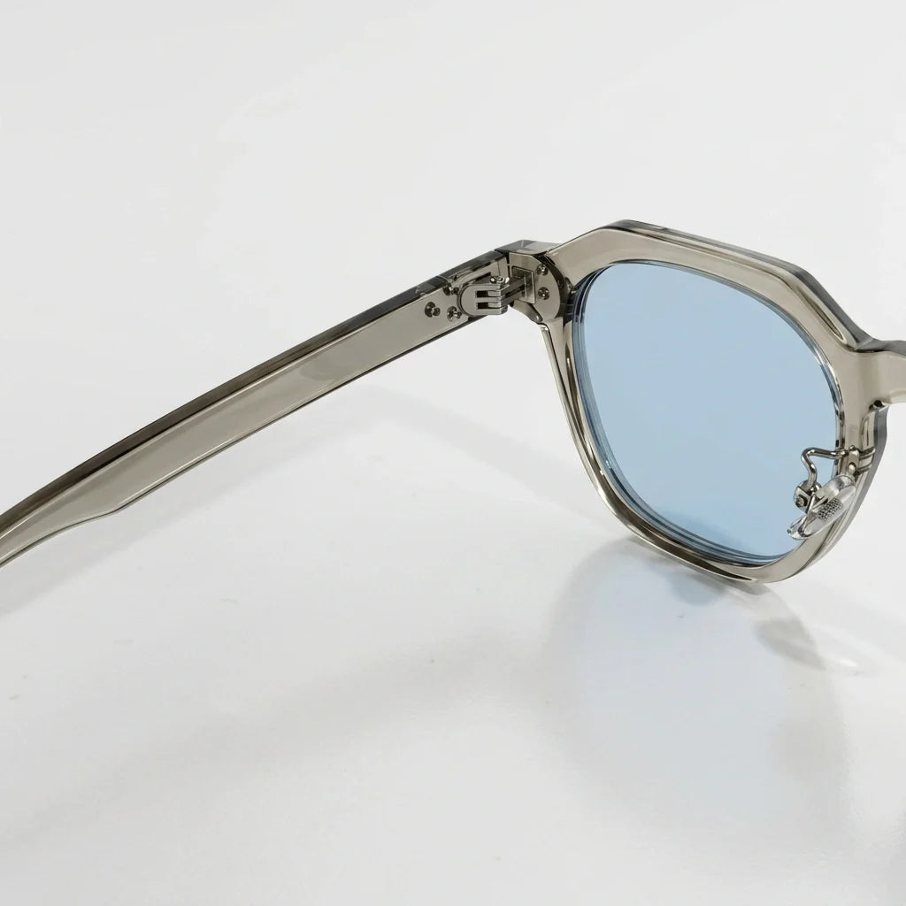 Lightweight geometric TR90 sunglasses with UV400 lenses