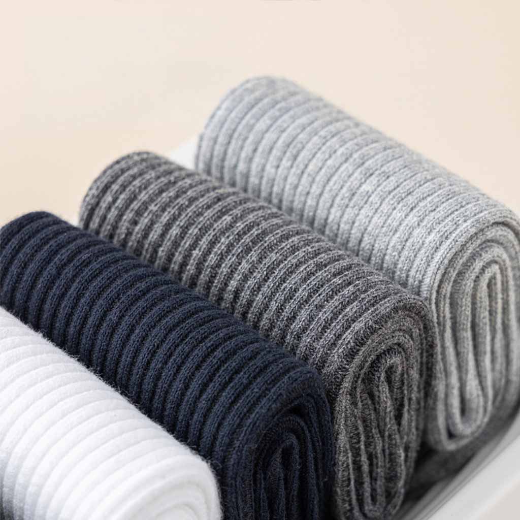 Breathable ribbed organic cotton crew socks with stay-put stretch