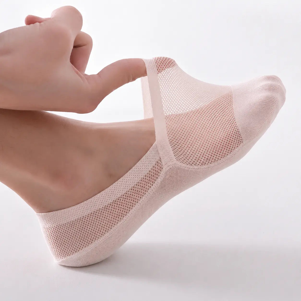 Breathable invisible no-show socks with anti-slip grip